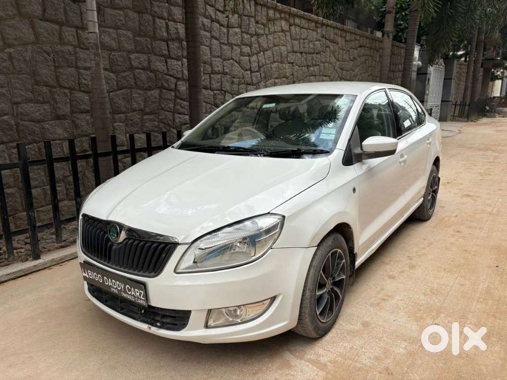 Skoda Rapid 1.5 Tdi Ambition With Alloy Wheel, 2012, Petrol