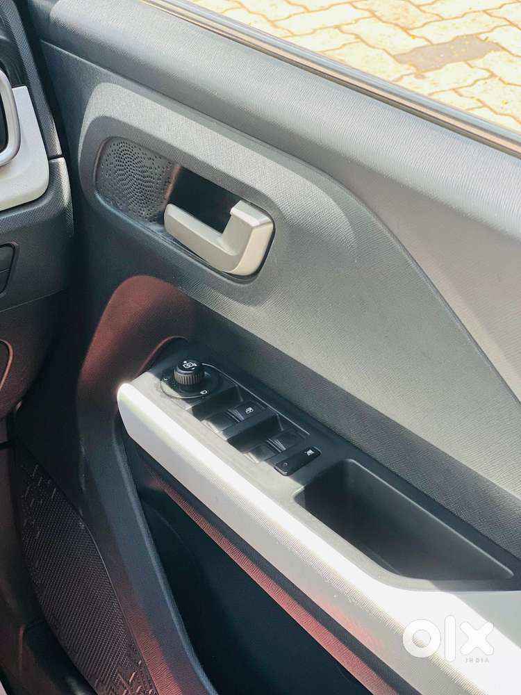 Tata Punch 1.2 Revotron Creative Ira Amt Kaziranga Edition, 2023, Pe..