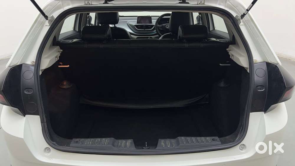 Tata Altroz Xz, 2022, Petrol