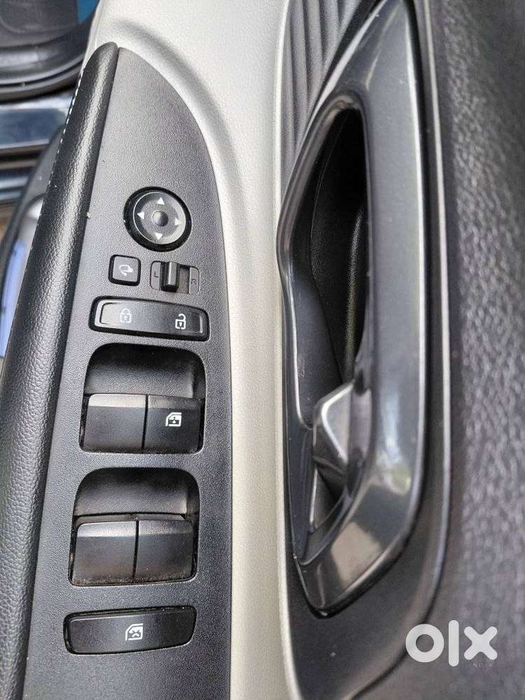 Hyundai Elite I20 Asta (o) 1.2 Mt, 2024, Petrol