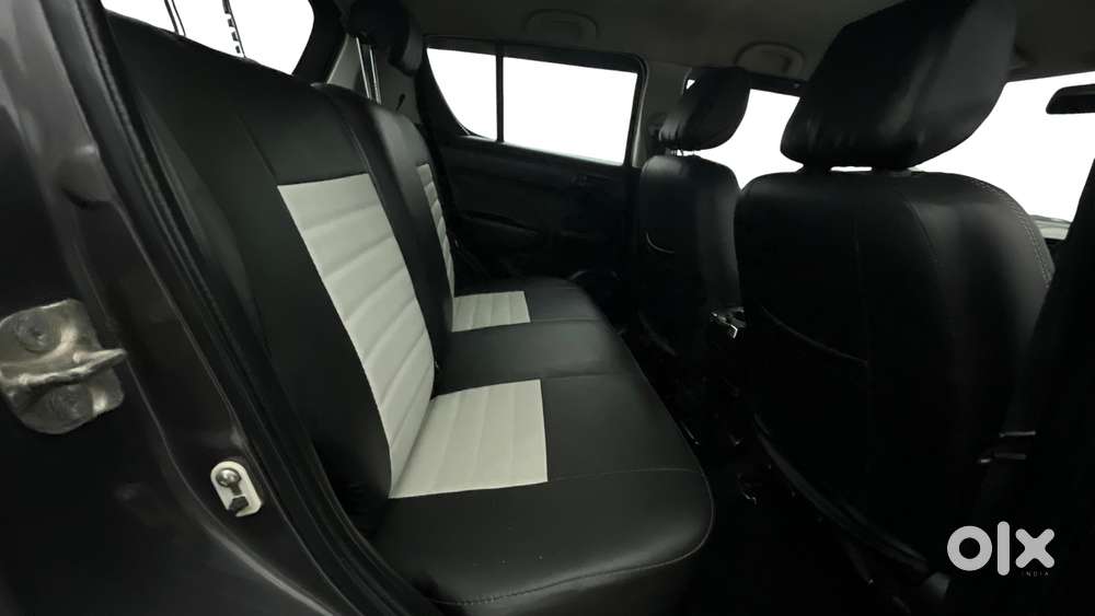 Maruti Suzuki Swift Lxi, 2017, Cng & Hybrids