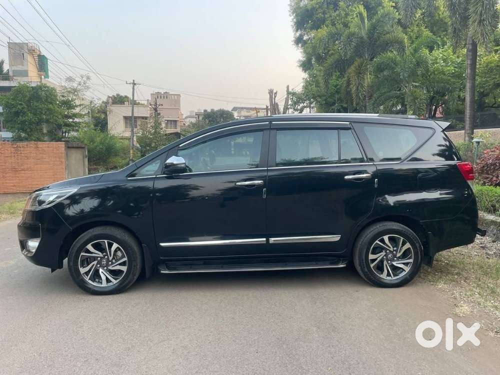 Toyota Innova Crysta 2.4 V 8 Str, 2023, Diesel