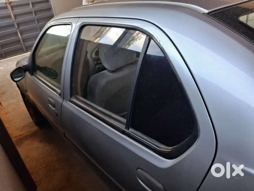 Ford Ikon 1.8d Zxi Nxt, 2003 Model