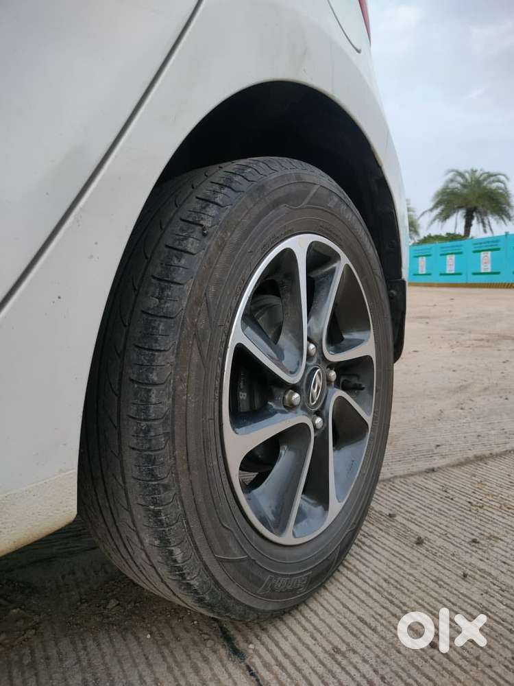 Hyundai Grand I10 1.2 Kappa Sportz Option At, 2017, Petrol
