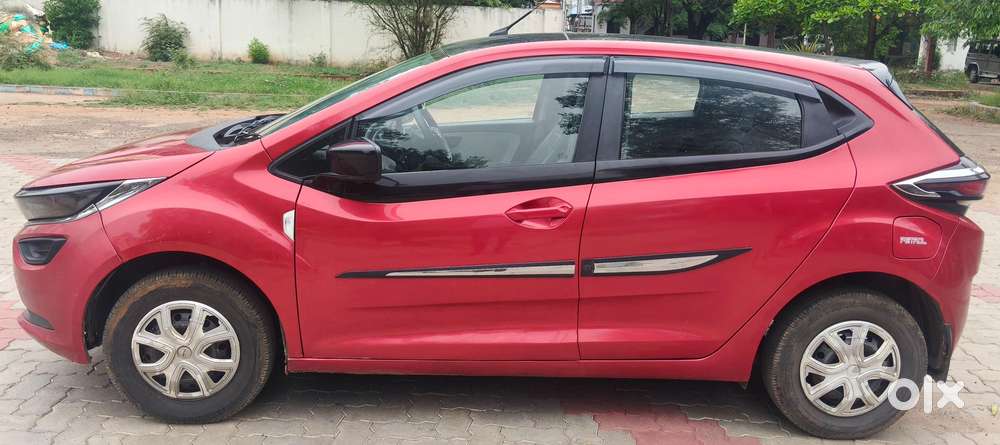 Tata Altroz 1.2 Xe Plus Petrol, 2022, Petrol