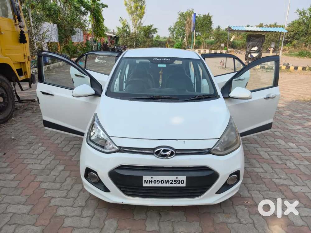 Hyundai Xcent 2015 Diesel Well Maintained