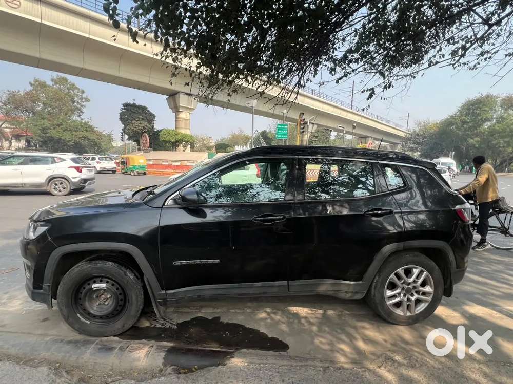 Jeep Compass In Black 2018 Model For Sale Good Condition