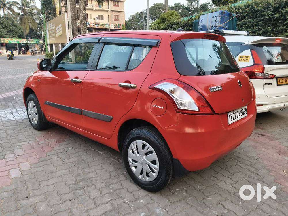 Maruti Suzuki Swift Vxi Optional, 2015, Petrol