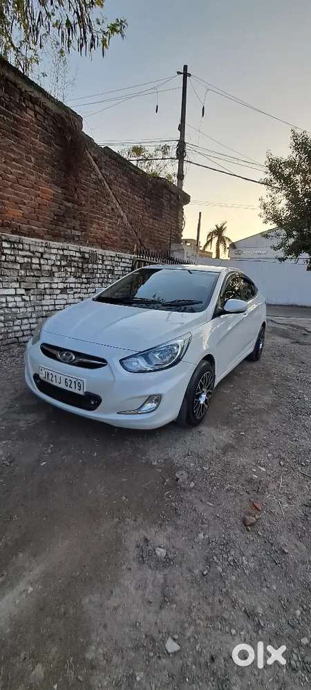 Hyundai Verna Ex 2013