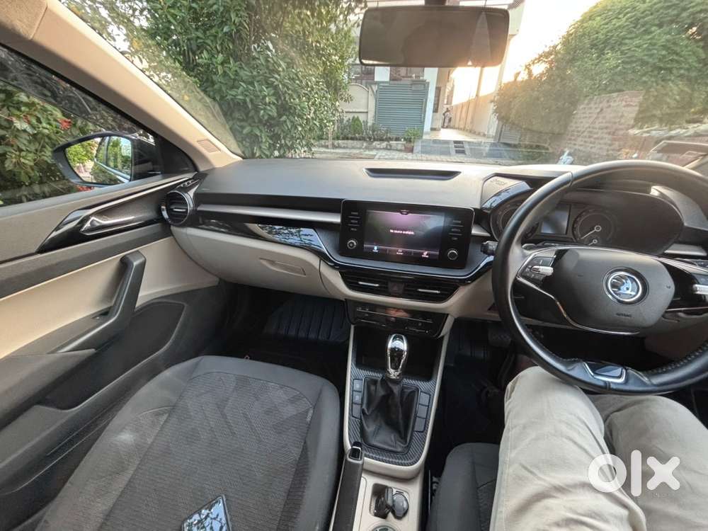 Skoda Slavia 1.5 L 4 Stroke Tsi Dsg Petrol Automatic