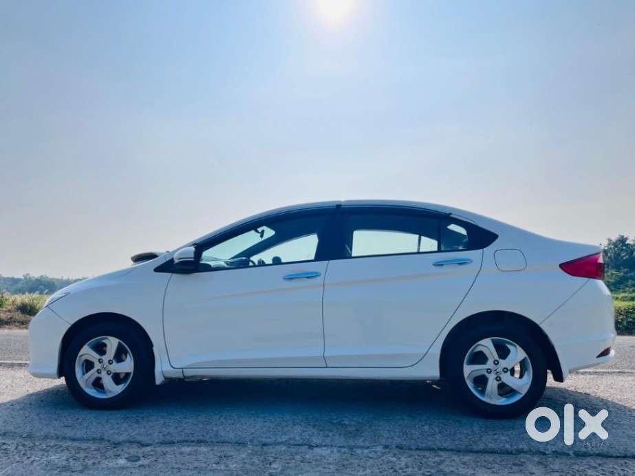 Honda City I-vtec V, 2015, Petrol