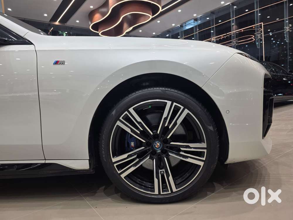 Bmw I7 Xdrive60, 2023, Electric