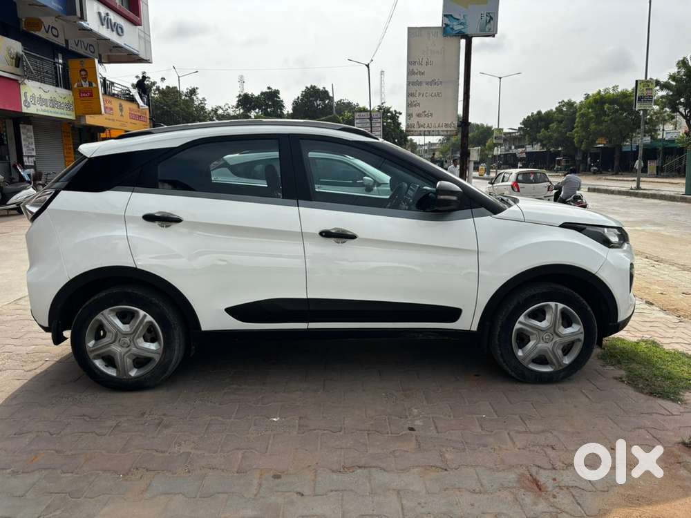 2021 Tata Nexon Xm Petrol Cng  1st Owner  90,000 Km