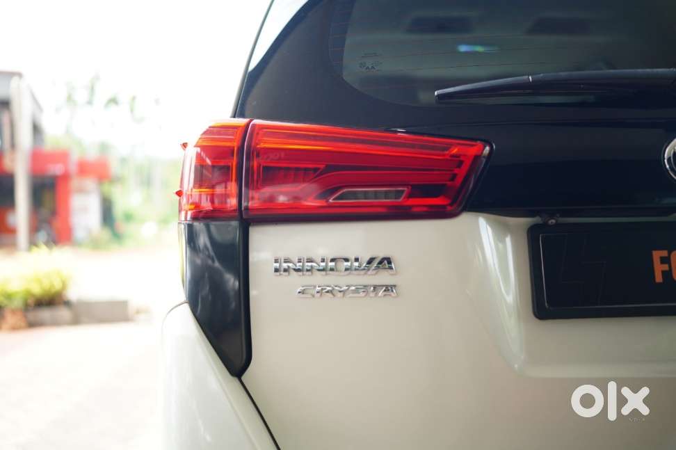 Toyota Innova Crysta 2.4 Z 7 Str, 2022