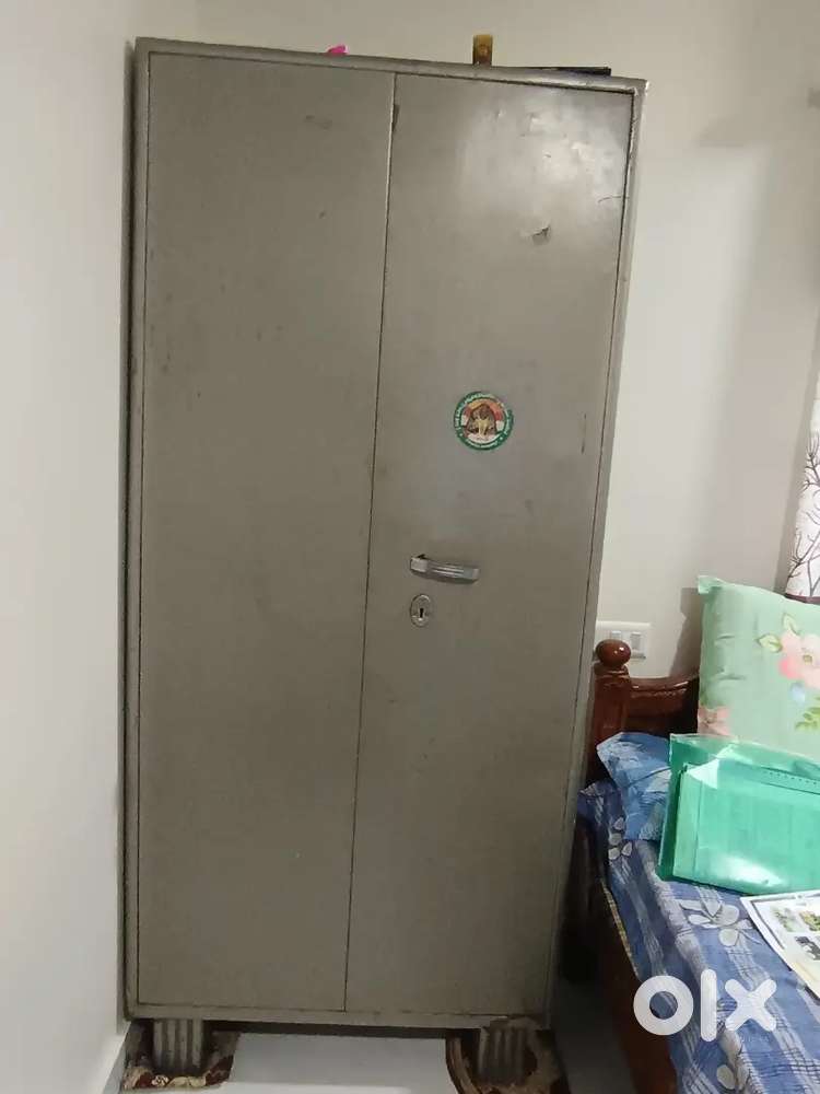 Metal Cupboard Beerva