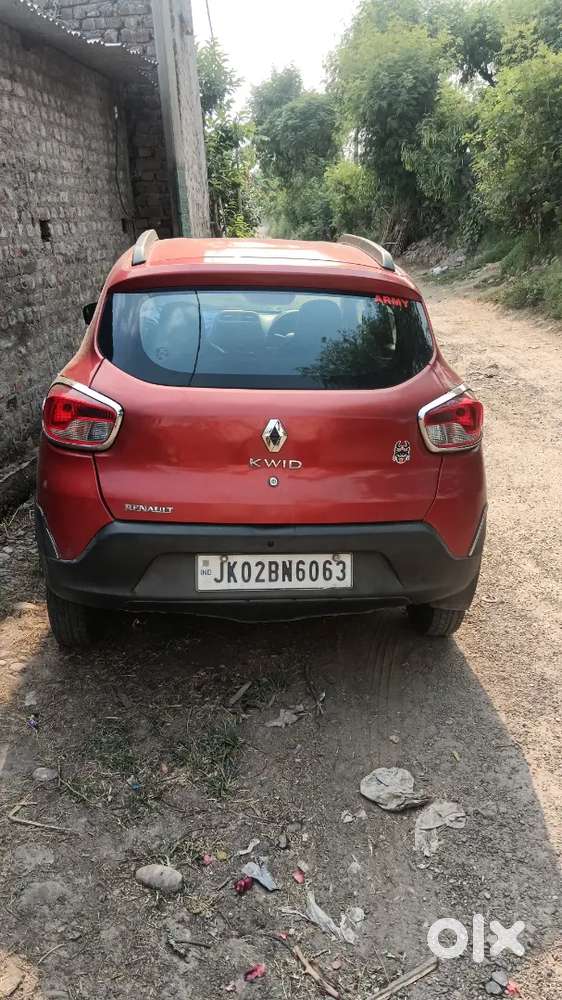 Renault Kwid 2016 Petrol Well Maintained