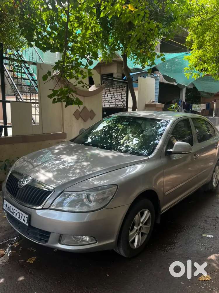 Skoda Laura 2.0 Ambiente 2012