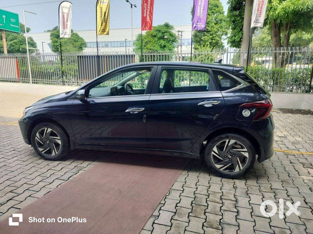 Hyundai I20 Asta (o) 1.2 Ivt, 2023, Petrol