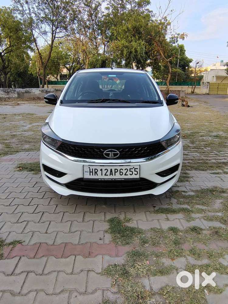 Tata Tiago 1.2 Revotron Xt (o), 2022, Petrol