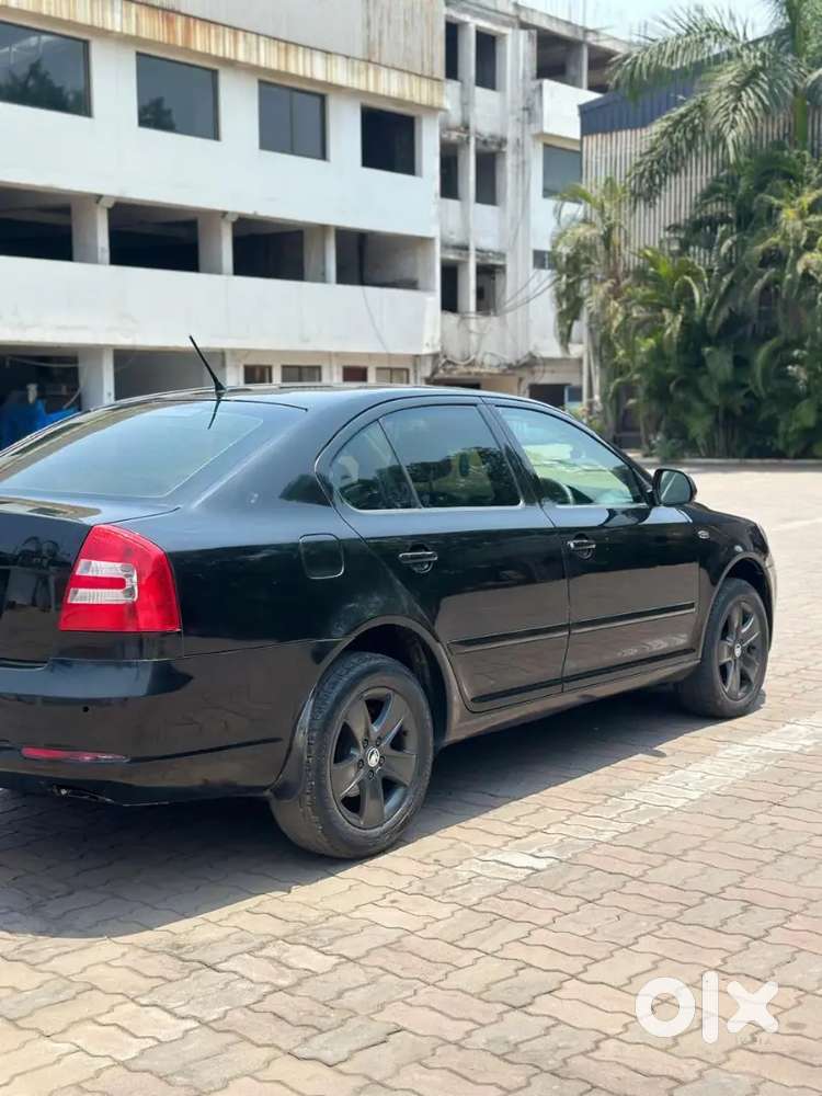 Skoda Laura 2011