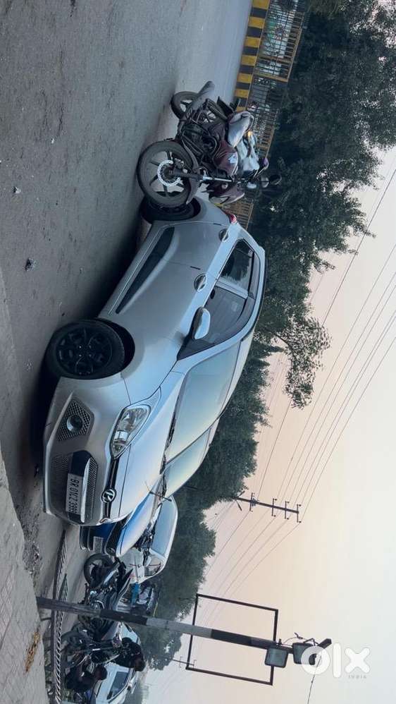 Hyundai Grand I10 2016 Petrol 30000 Km Driven