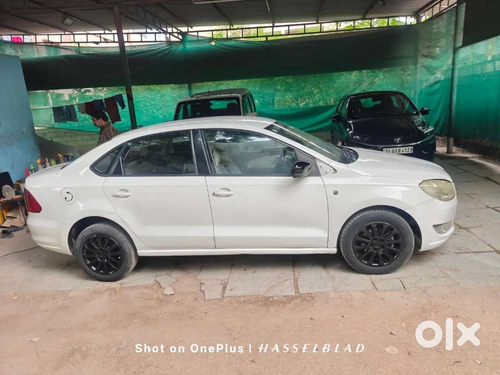 Skoda Rapid 1.0 Tsi 2014