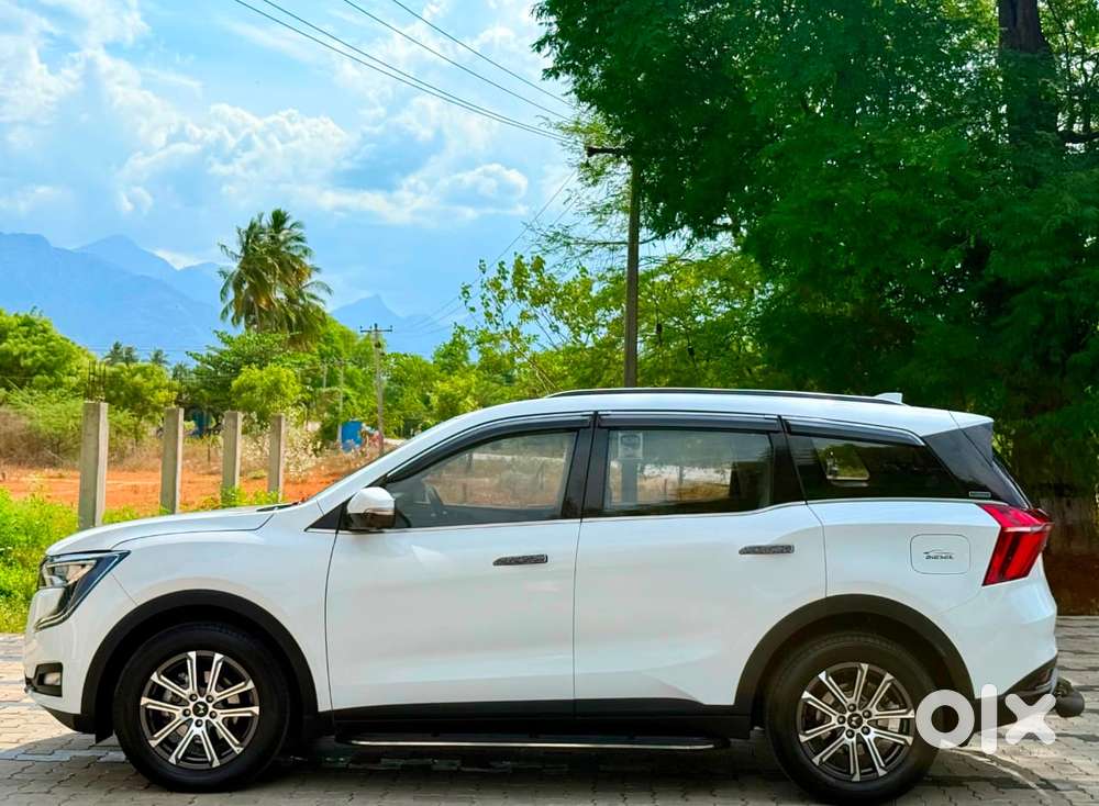 Mahindra Xuv700 2.2 Ax 7 Diesel Mt Luxury Pack Str, 2025, Diesel