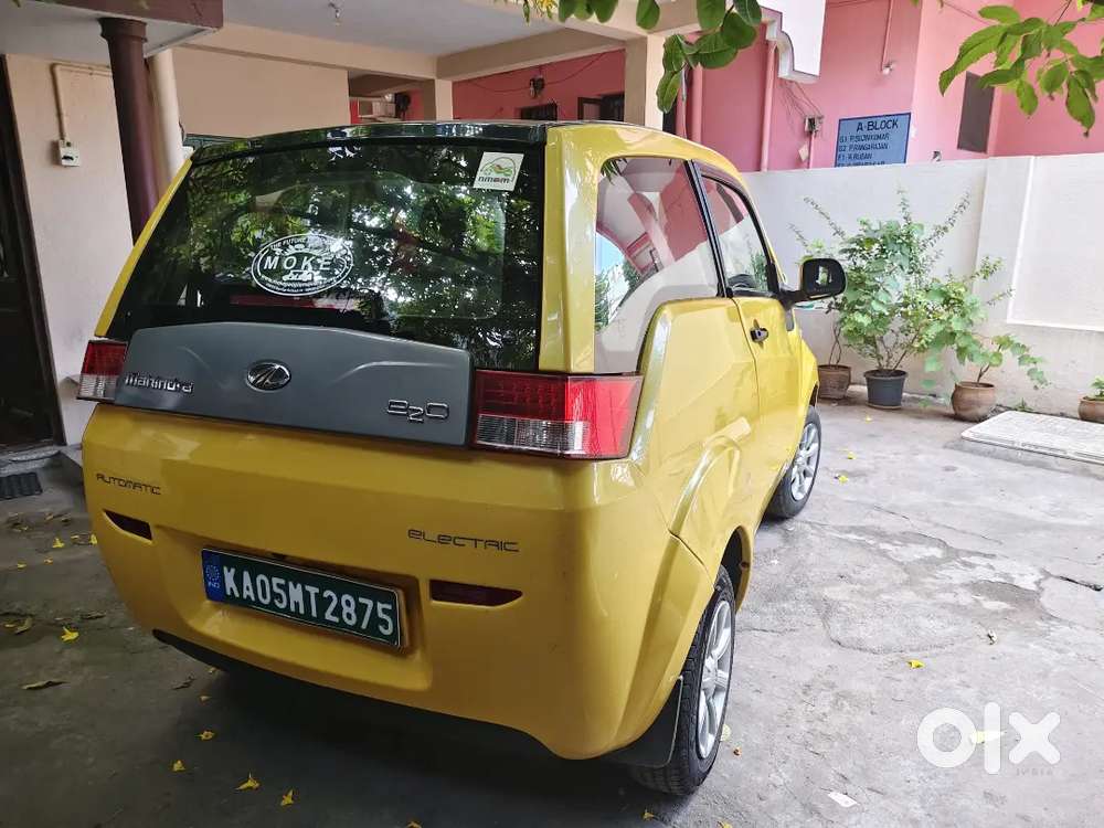 Mahindra E2o Premium 2016