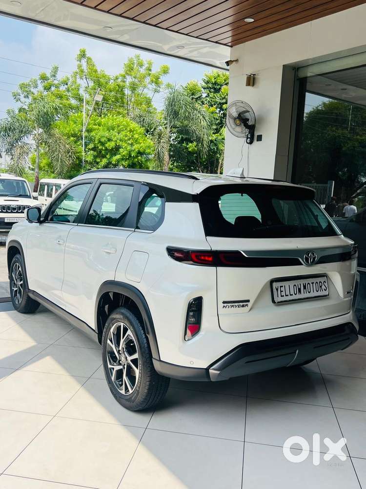 Toyota Urban Cruiser Hyryder 1.5 V Neo Drive, 2025, Petrol