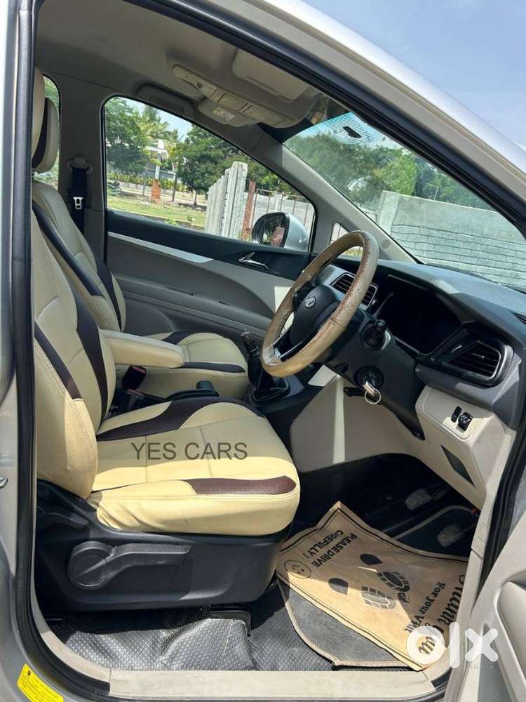 Mahindra Marazzo M8, 2018, Diesel