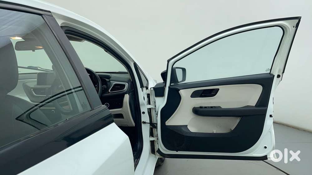 Tata Altroz 1.2 Xt, 2021, Petrol