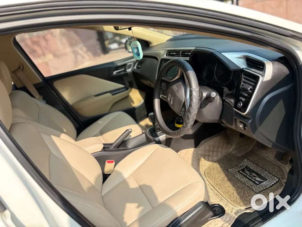 Honda City 2022 Cng & Hybrids 63000 Km Driven