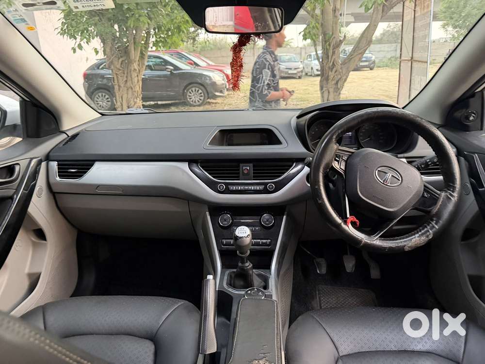 Tata Nexon 1.5 Revotorq Xt, 2018, Diesel