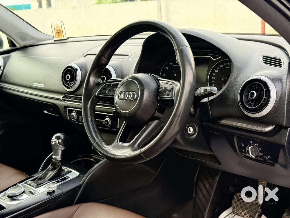 Audi A3 1.8 35 Tfsi Premium Sunroof, 2019, Petrol