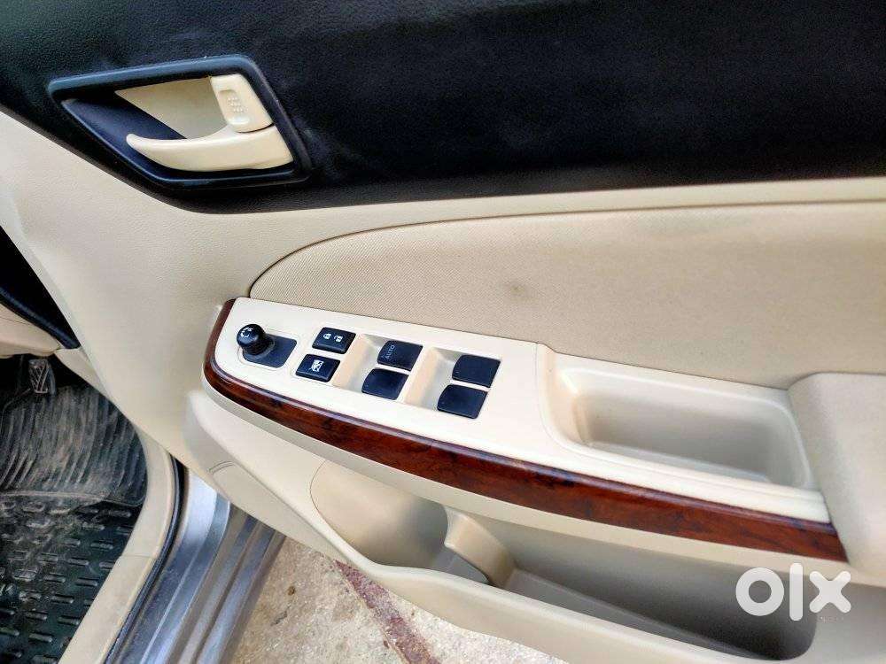 Maruti Suzuki Swift Dzire Ldi Bsiv, 2017, Diesel