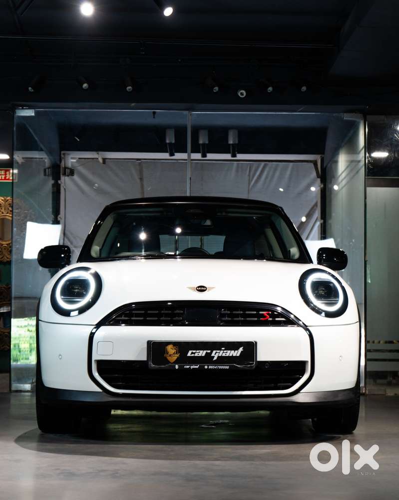 Mini Cooper Hatch, 2025, Petrol