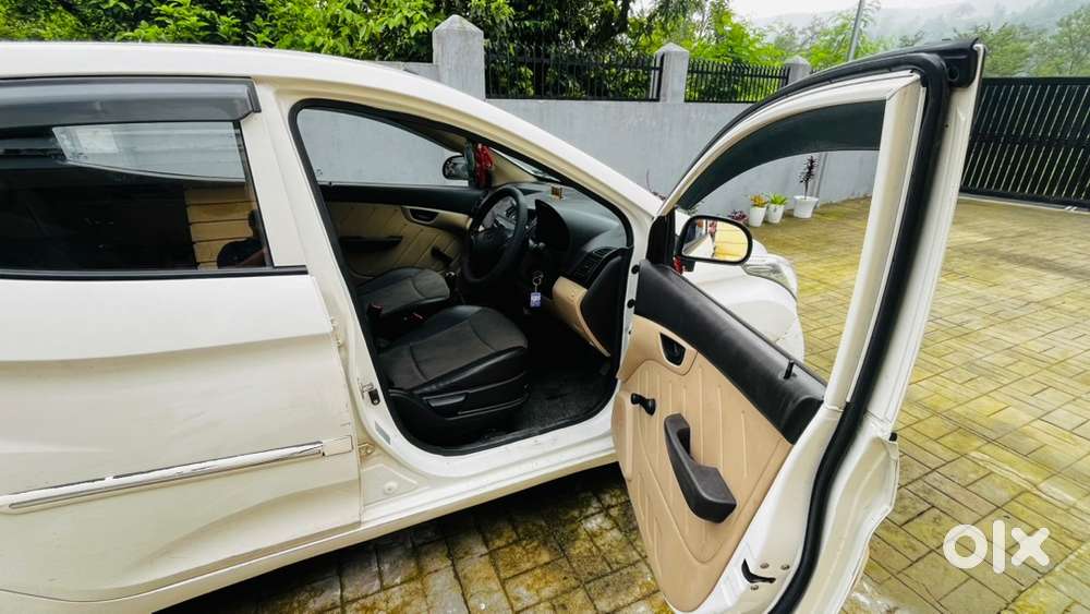 Hyundai Eon 2013 Petrol Well Maintained
