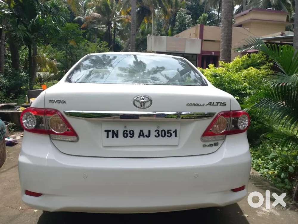Toyota Corolla Altis 2013 Diesel 145000 Km Driven