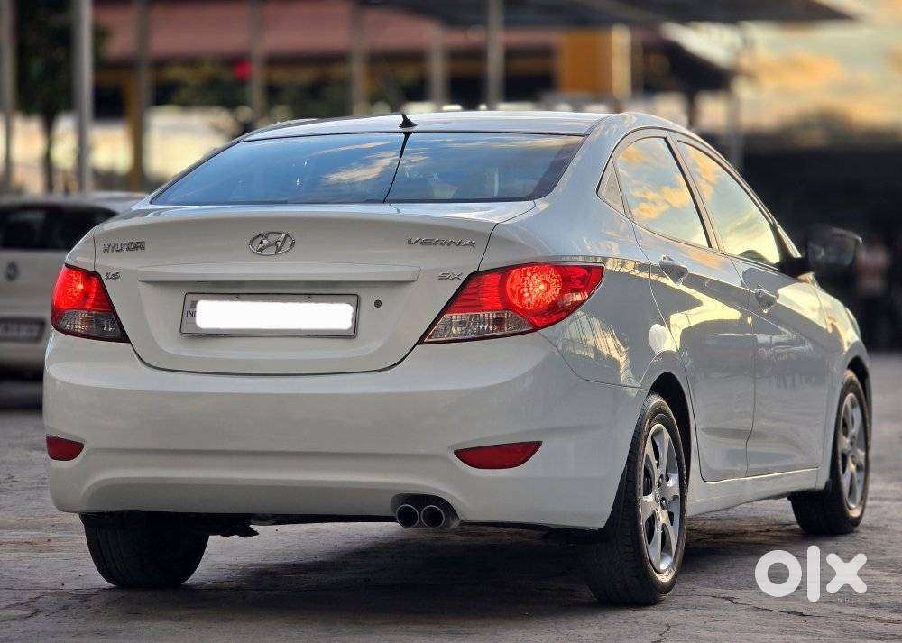 Hyundai Verna, 2011, Petrol