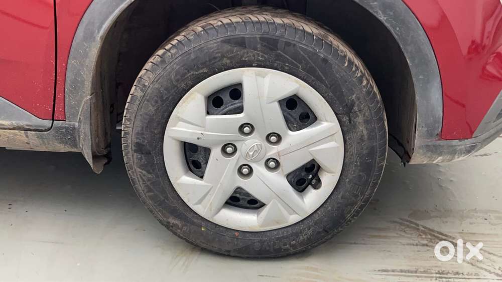 Hyundai Venue 1.2 S Plus, 2022, Petrol