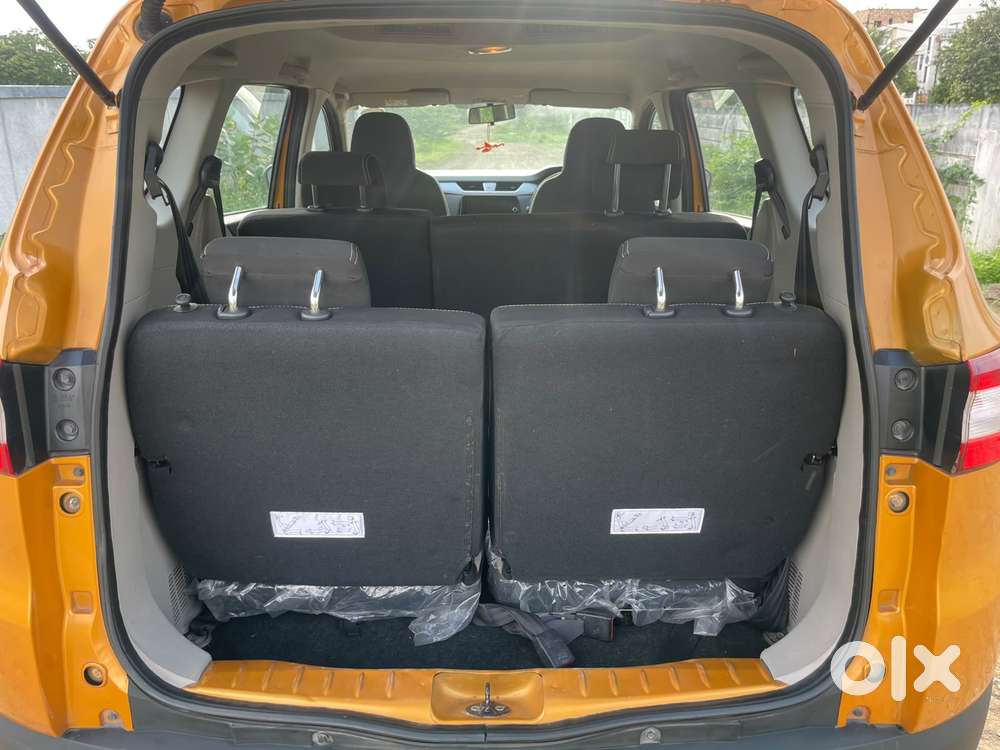 Renault Triber Rxz, 2021, Petrol