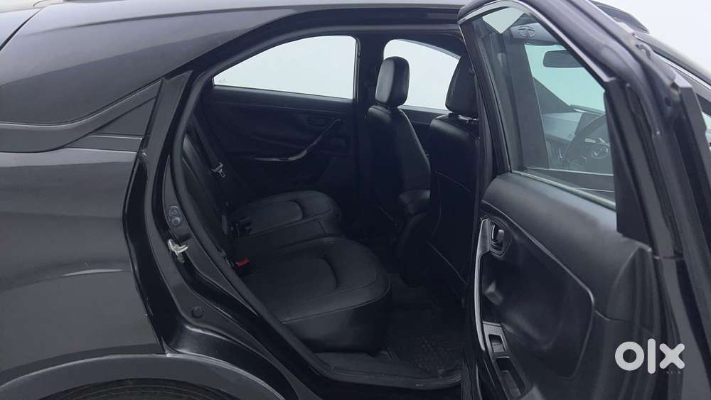 Tata Nexon 1.2 Revotron Xz Plus (l) Dark Edition, 2023, Petrol