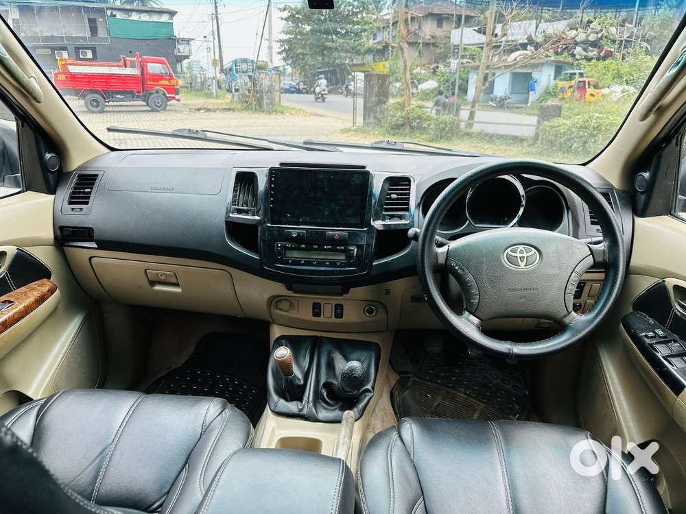 Toyota Fortuner 3.0 4x4 Manual, 2011, Diesel