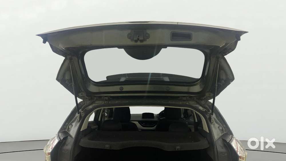 Tata Nexon 1.2 Revotron Xz Plus, 2022, Petrol