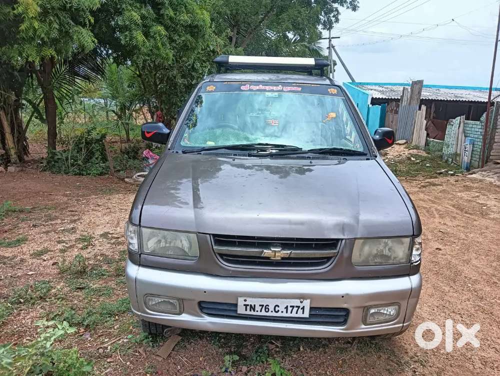 Tavera Car
