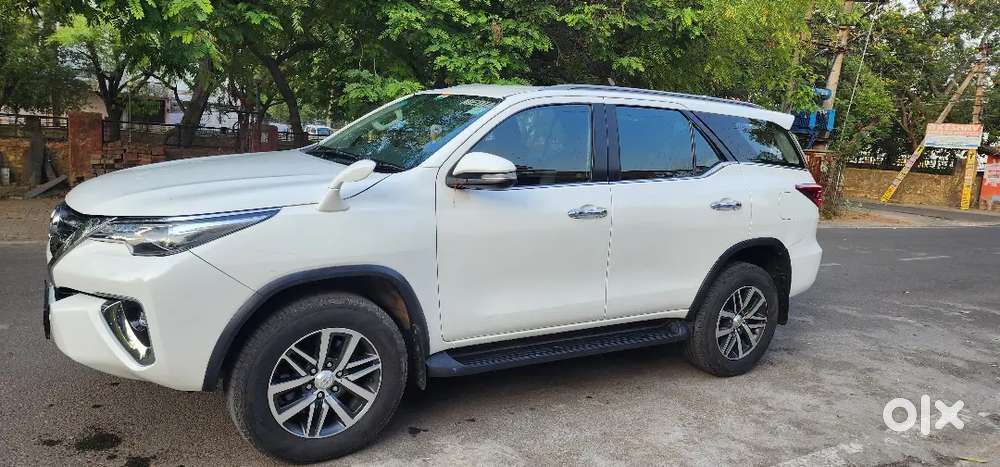 Toyota Fortuner 4x4 Automatic 2017 Diesel Excellent Condition