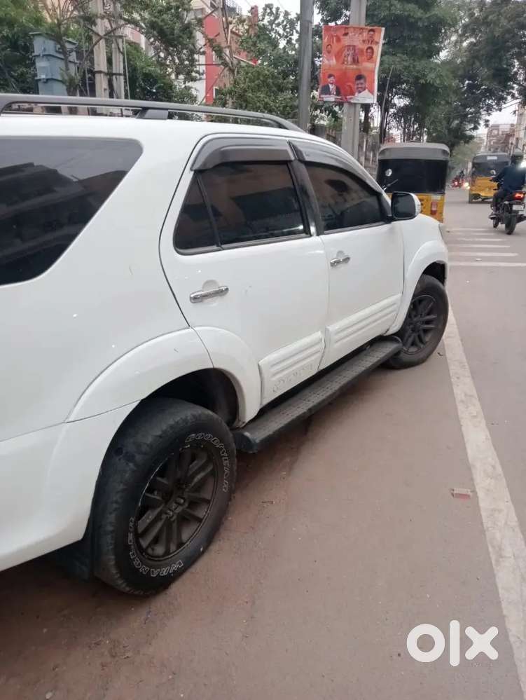 Toyota Fortuner 2013 Diesel Well Maintained