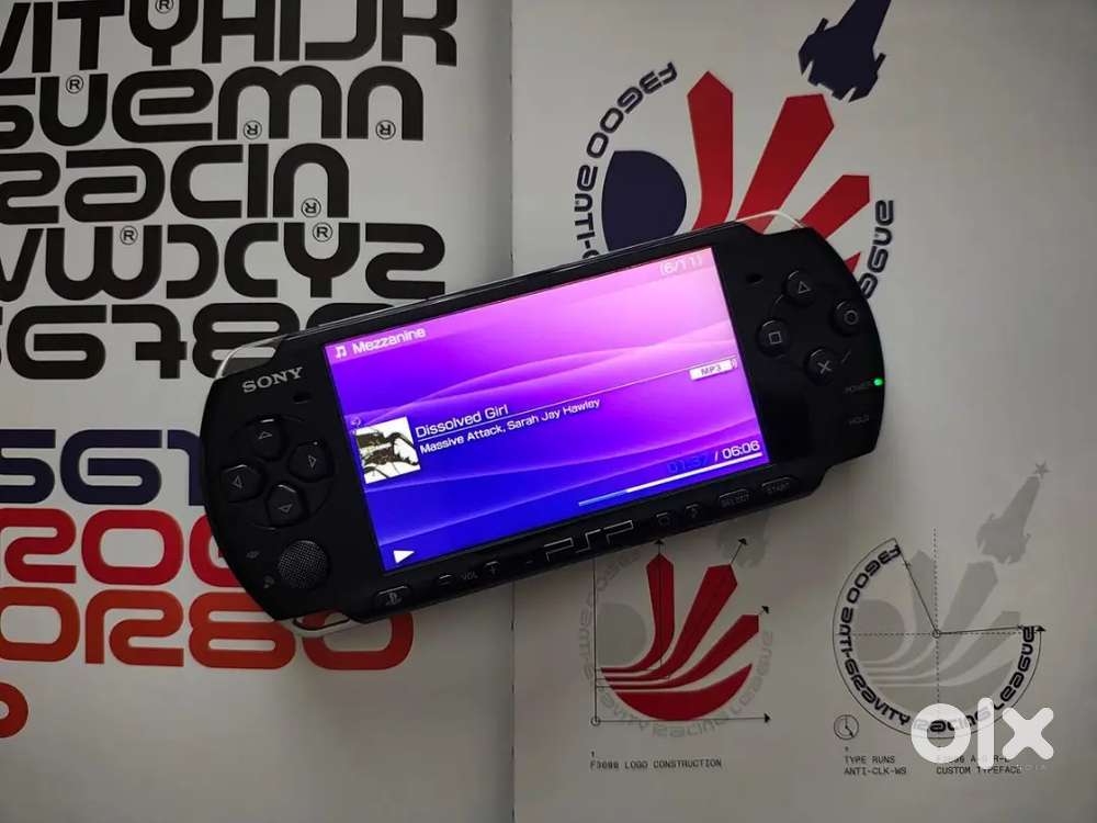 Sony psp in good working condition with memory card ,charger , 8 games