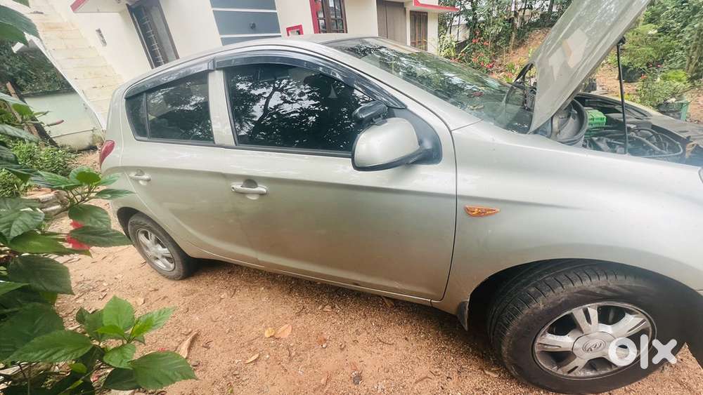 Hyundai I20 2009 Petrol 90000 Km Driven