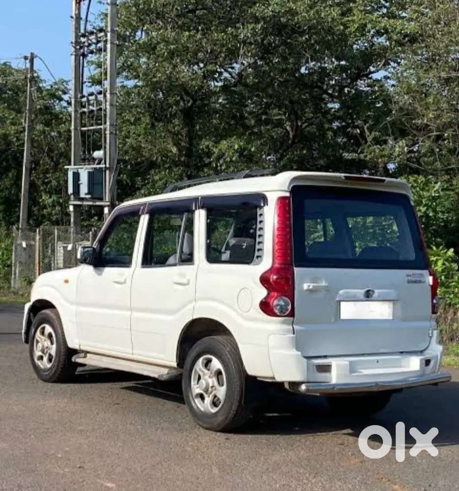 Mahindra Scorpio Classic 2012 Diesel Manual